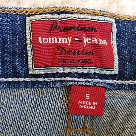 Premium Tommy Jeans Denim Red Label Frayed Hem Skirt J5 Blue - Picture 3 of 16